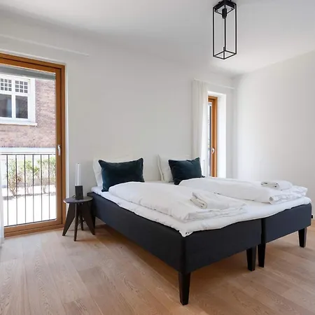 Luxury Close To Amalienborg Stylish For Five * Kodaň